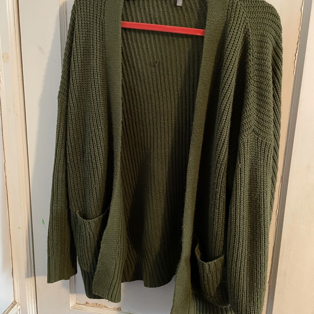 Charlotte Russe Cardigan 💚